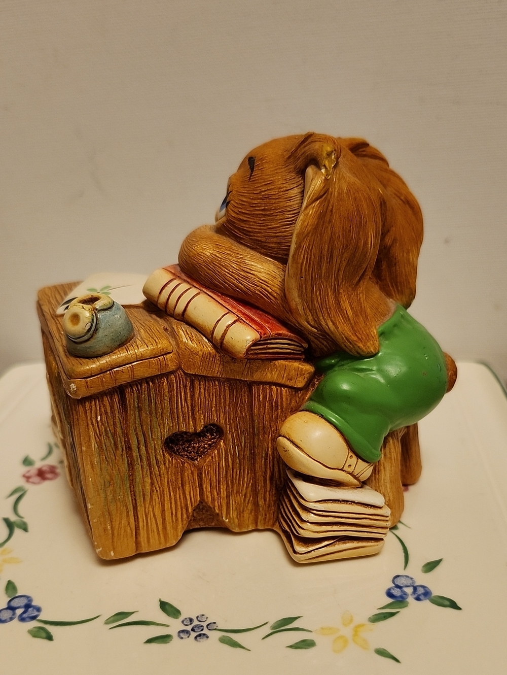 Pendelfin Boswell Desk Rabbit Figure - Picture 2 of 5
